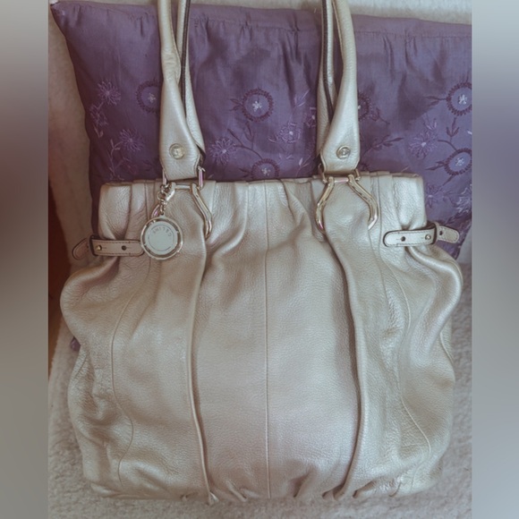 Authenticated Celine Elegant Gold Large Leather Women's Tote Bag with Duster COA - Picture 7 of 16